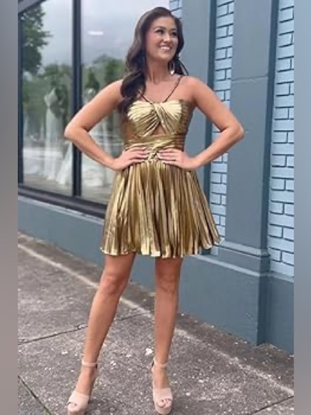 Sherri Hill Gold Metallic Halter Cocktail Dress with Pleated Skirt Size 16